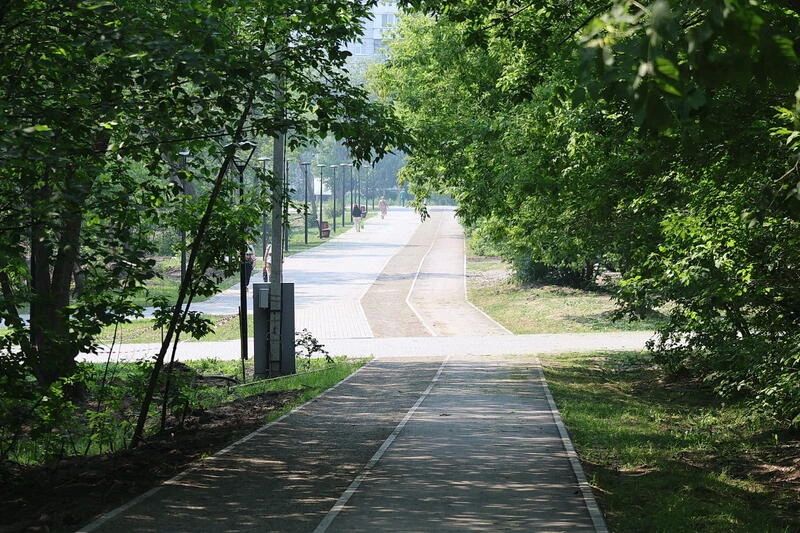 В Барнауле продолжают преображать зеленую зону между улицами Ленинградской, Энтузиастов и Антона Петрова, известную горожанам как бывший парк имени В.И. Ленина В Барнауле продолжают преображать зеленую зону между улицами Ленинградской, Энтузиастов и Антона Петрова, известную горожанам как бывший парк имени В.И. Ленина