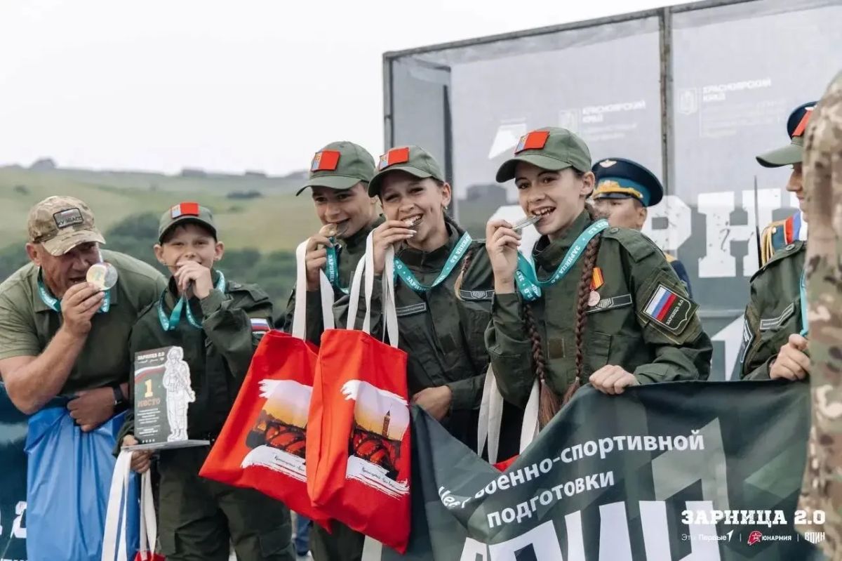 Виктор Томенко: Команды Алтайского края — вновь среди лучших на «Зарнице 2.0». В выходные в Красноярске подвели итоги окружного этапа по Сибири Виктор Томенко: Команды Алтайского края — вновь среди лучших на «Зарнице 2.0». В выходные в Красноярске подвели итоги окружного этапа по Сибири