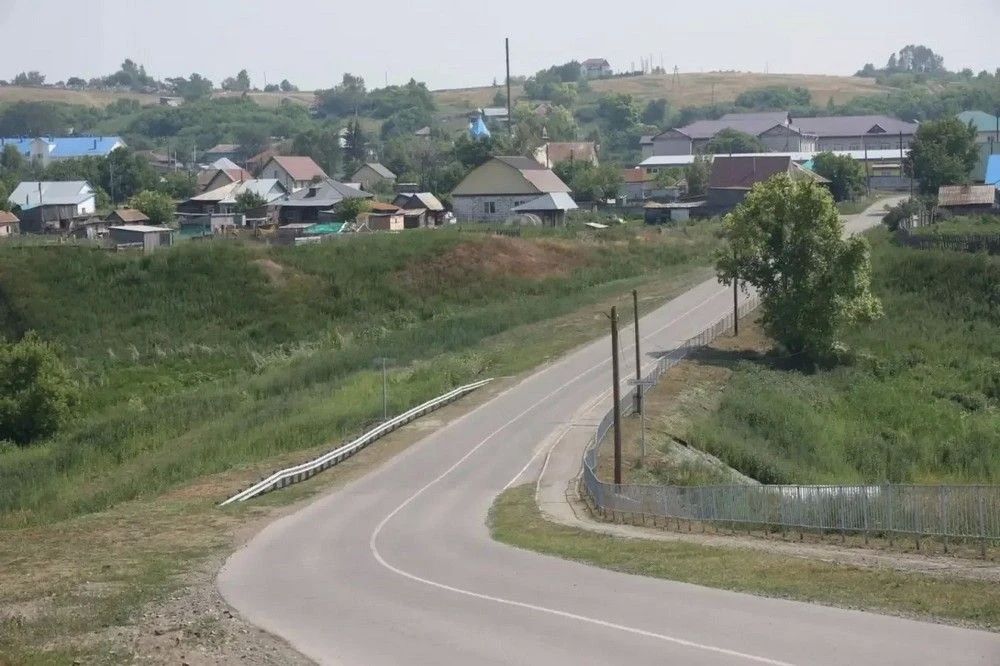 В Шелаболихе завершили восстановление дамбы, разрушенной во время осеннего паводка 2024 года В Шелаболихе завершили восстановление дамбы, разрушенной во время осеннего паводка 2024 года