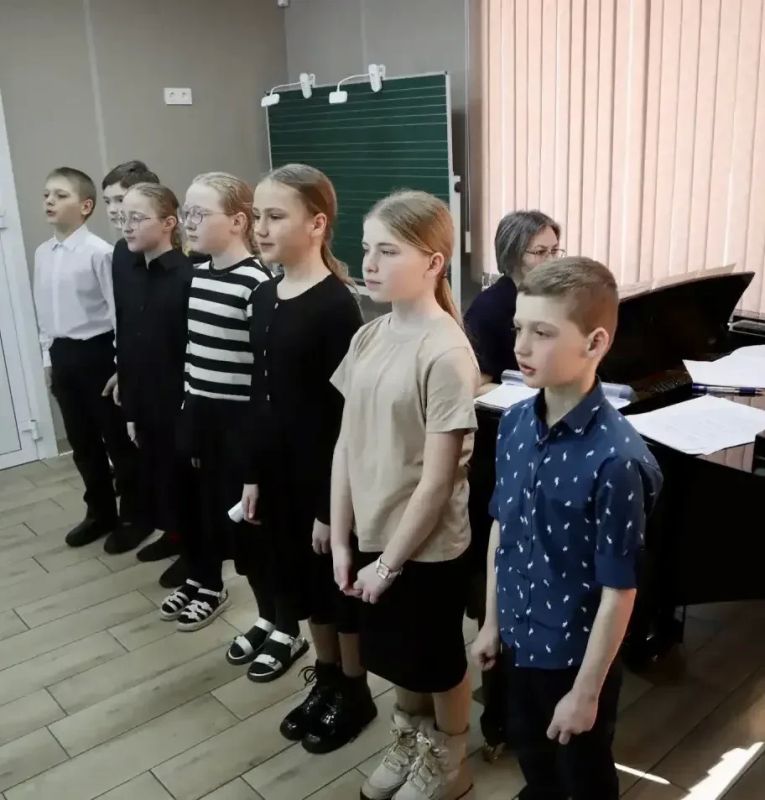 Губернатор Алтайский край Виктор Томенко обсудил с руководством Благовещенского района обновление социально значимых объектов Губернатор Алтайский край Виктор Томенко обсудил с руководством Благовещенского района обновление социально значимых объектов