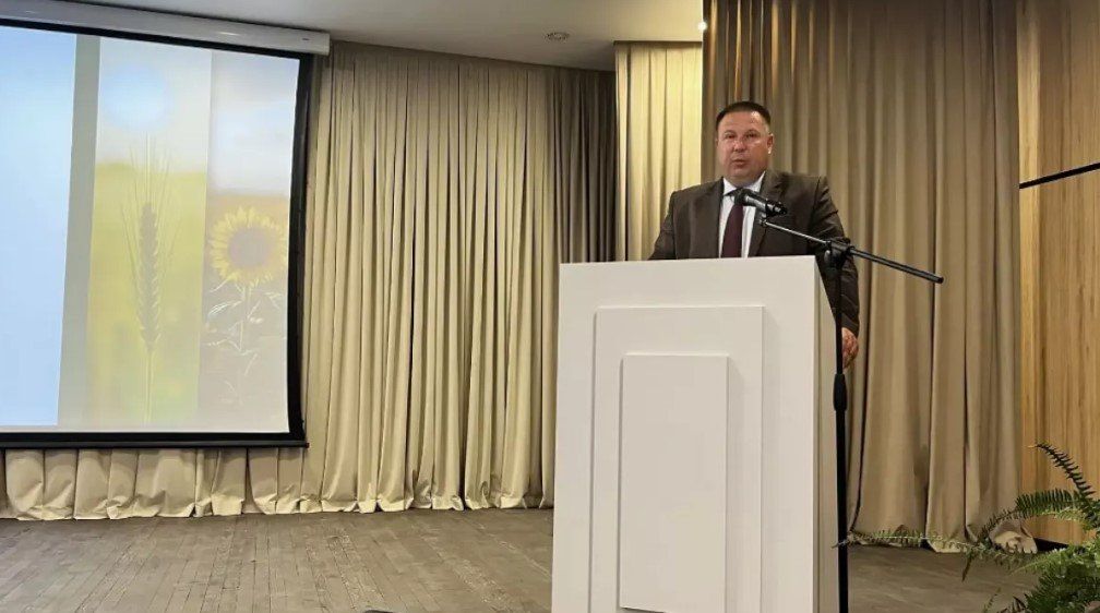 Директор "Россельхозцентра" провел совещание с руководителями филиалов
