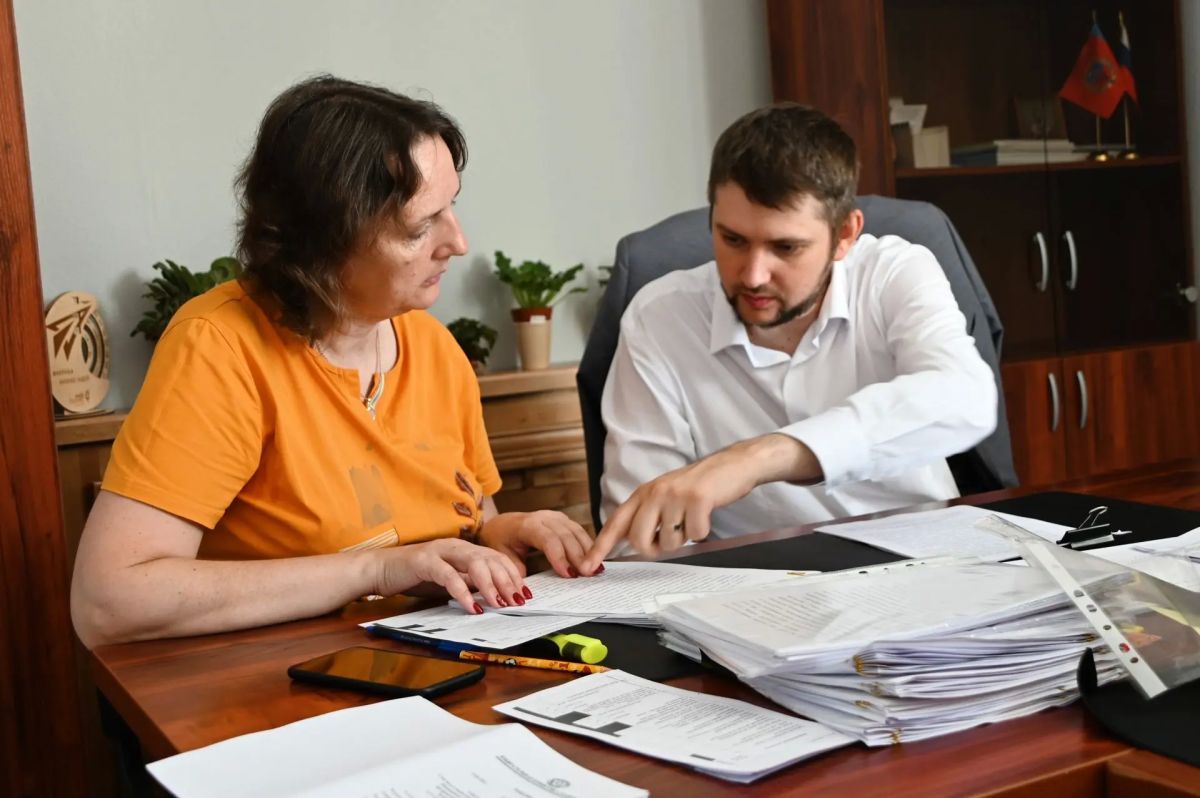 Слаженность, усердие, внимательность: Рабочая группа Крайизбиркома ведет прием документов Слаженность, усердие, внимательность: Рабочая группа Крайизбиркома ведет прием документов