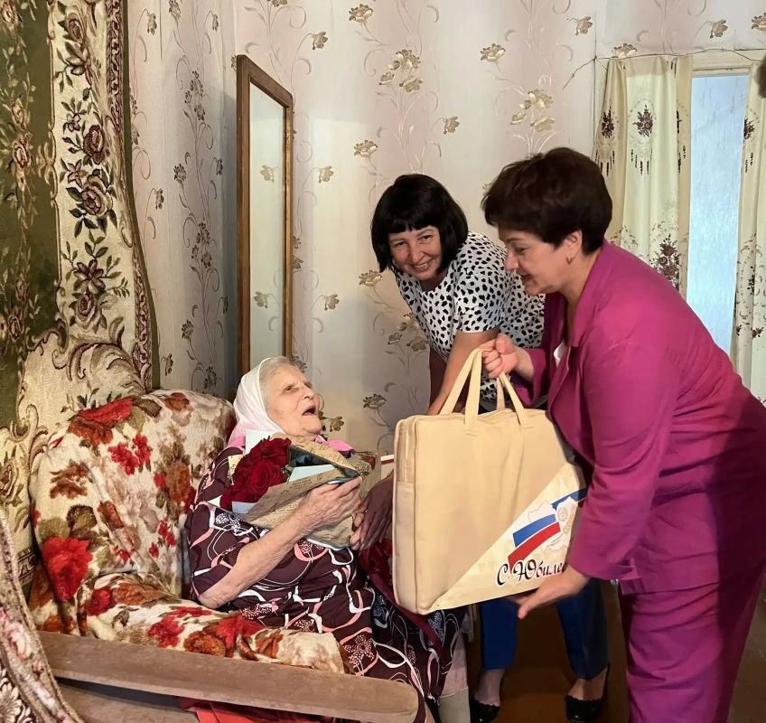 #РубцовскВЛицах. Сегодня, 17 июля, свой 100-летний юбилей отмечает Клавдия Романовна Швыркова - женщина, чья жизнь является примером стойкости и трудолюбия #РубцовскВЛицах. Сегодня, 17 июля, свой 100-летний юбилей отмечает Клавдия Романовна Швыркова - женщина, чья жизнь является примером стойкости и трудолюбия