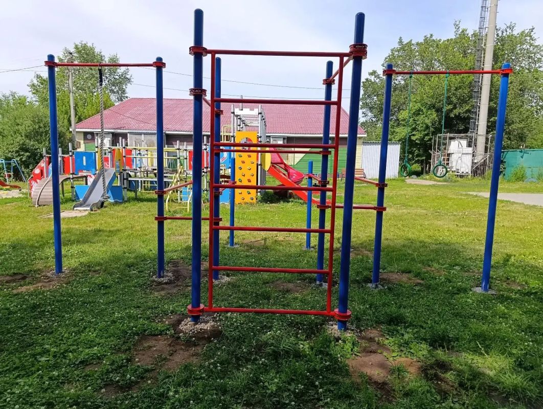 В Казенной Заимке благодаря гранту обновили место для активного отдыха детей В Казенной Заимке благодаря гранту обновили место для активного отдыха детей