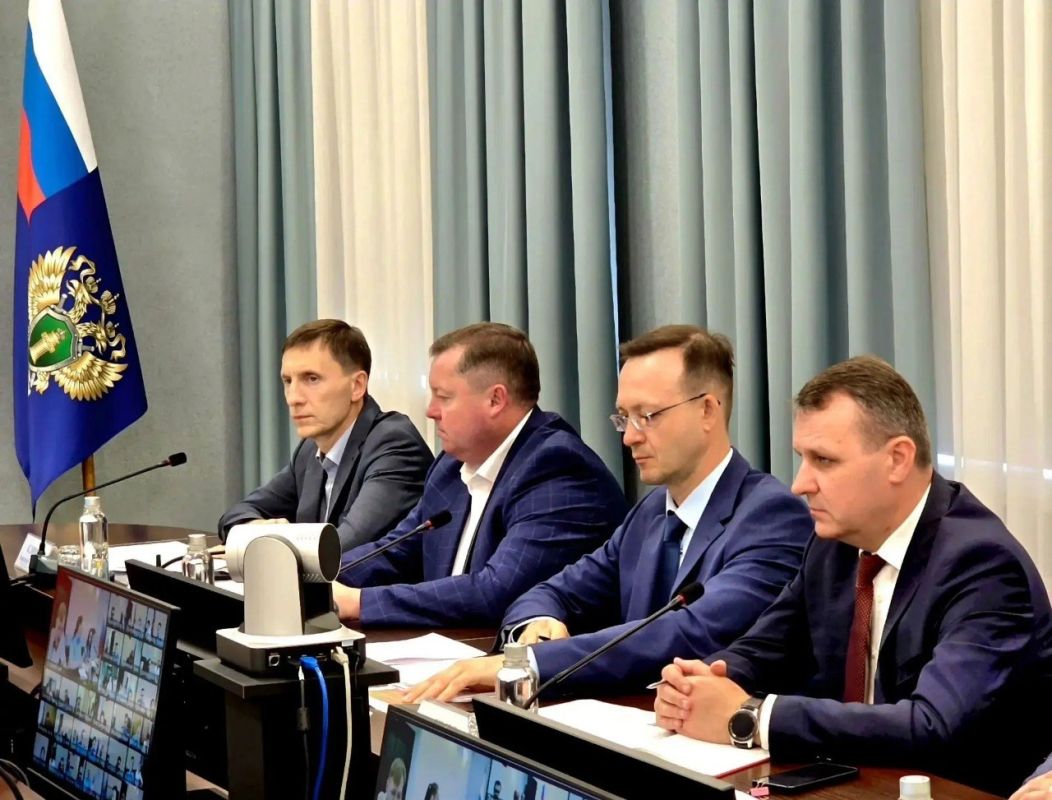 Исполняющий обязанности прокурора Алтайского края Вячеслав Шипиев провел межведомственное совещание по вопросам подготовки коммунальной инфраструктуры региона к отопительному сезону 2026-2027 гг Исполняющий обязанности прокурора Алтайского края Вячеслав Шипиев провел межведомственное совещание по вопросам подготовки коммунальной инфраструктуры региона к отопительному сезону 2026-2027 гг