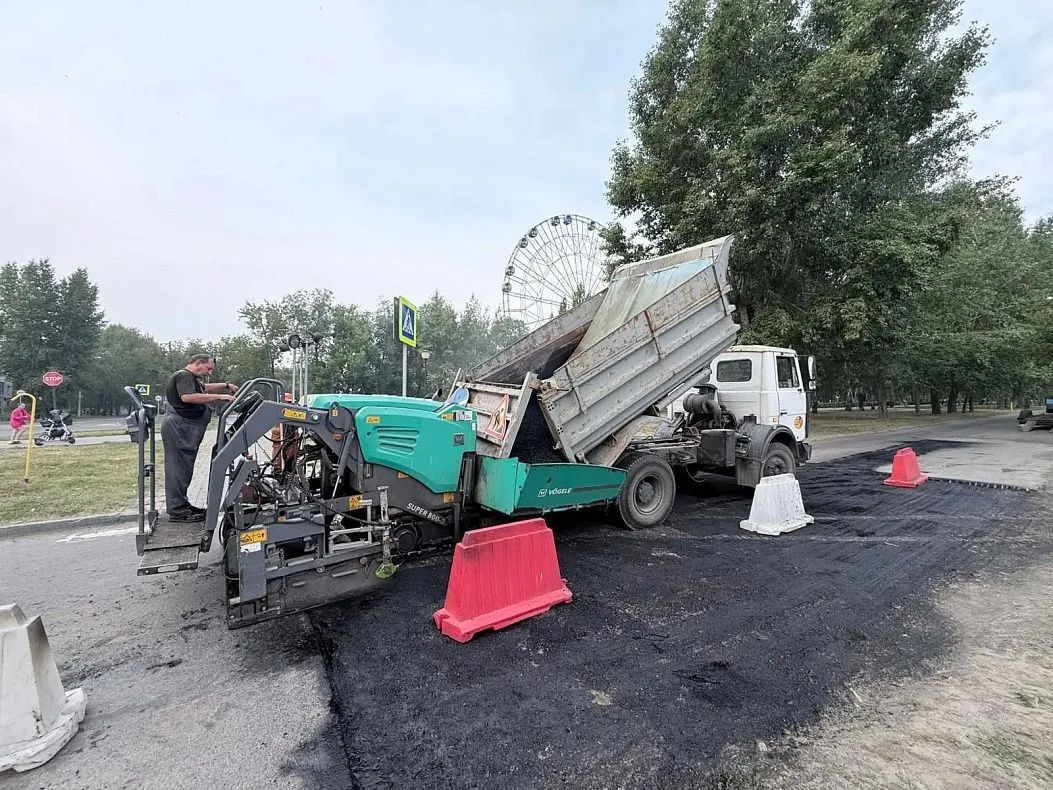 Ремонт дорог и тротуаров продолжается в Барнауле Ремонт дорог и тротуаров продолжается в Барнауле