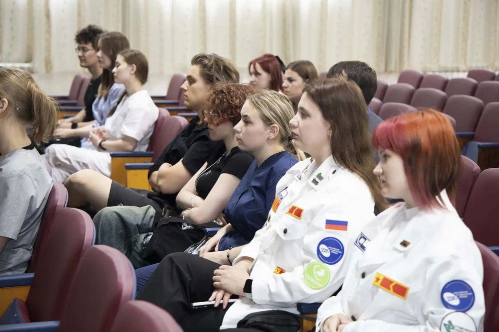 Владимир Пелеганчук: Студенческие медицинские отряды - долгосрочная инвестиция в отрасль Владимир Пелеганчук: Студенческие медицинские отряды - долгосрочная инвестиция в отрасль