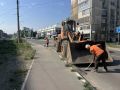 Коммунальные службы города проводят работы по содержанию дорог и общественных территорий