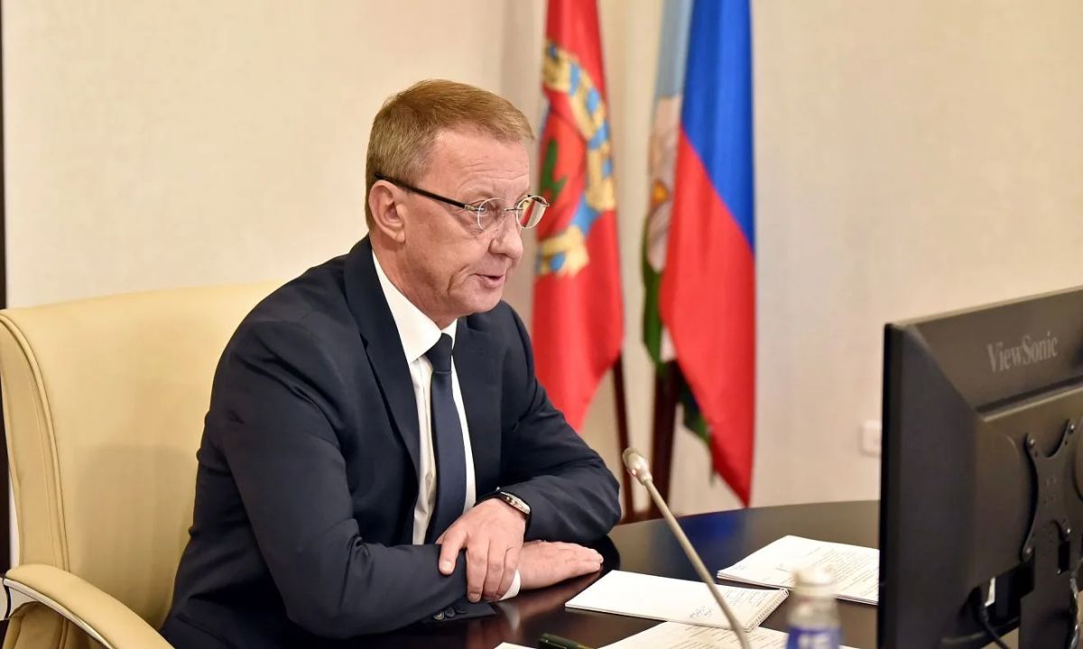 Вячеслав Франк провёл оперативное аппаратное совещание Вячеслав Франк провёл оперативное аппаратное совещание