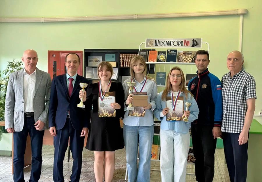 В Барнауле завершилось первенство России по шахматам среди студентов В Барнауле завершилось первенство России по шахматам среди студентов