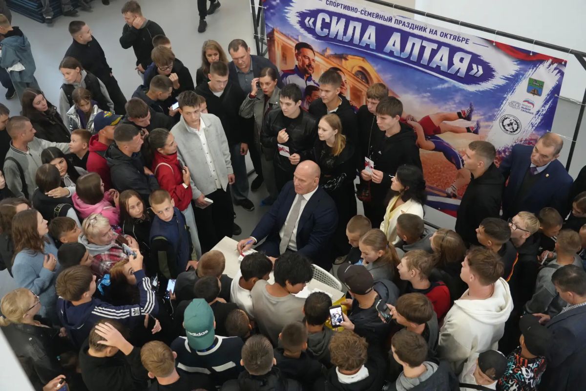 Послание в будущее: в Бийске заложили «Капсулу времени» для борцов 2051 года Послание в будущее: в Бийске заложили «Капсулу времени» для борцов 2051 года