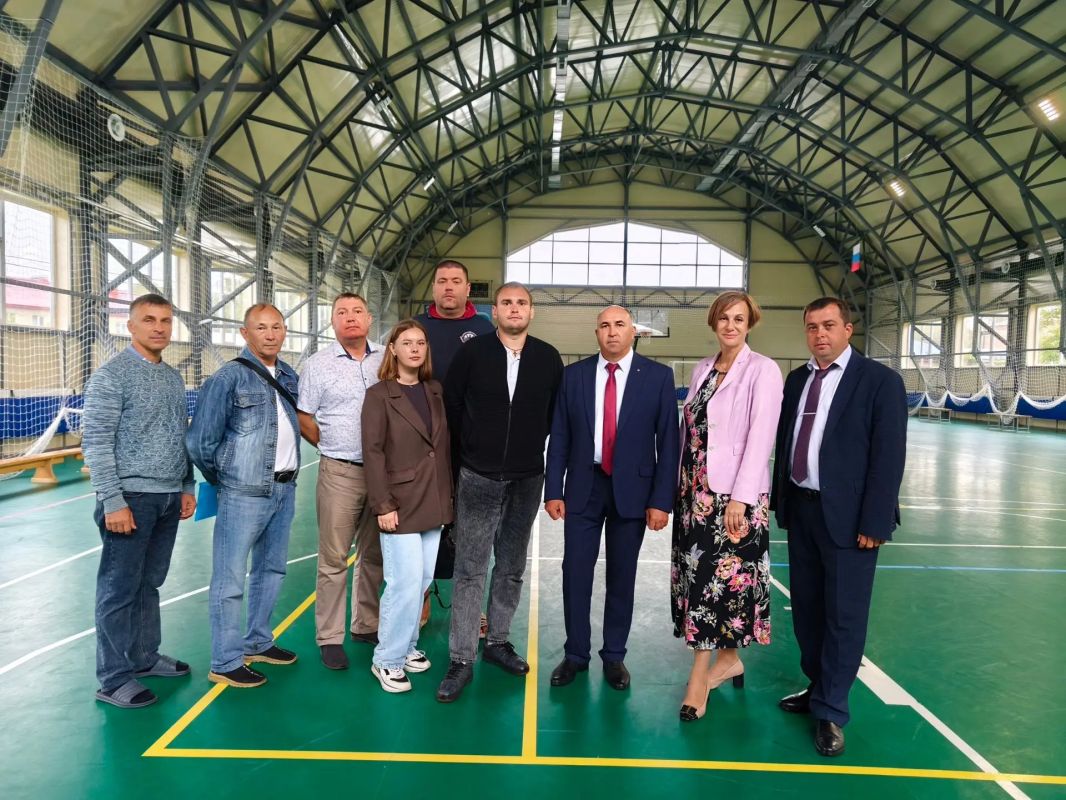 В сельские школы Алтайского края приходят молодые педагоги В сельские школы Алтайского края приходят молодые педагоги