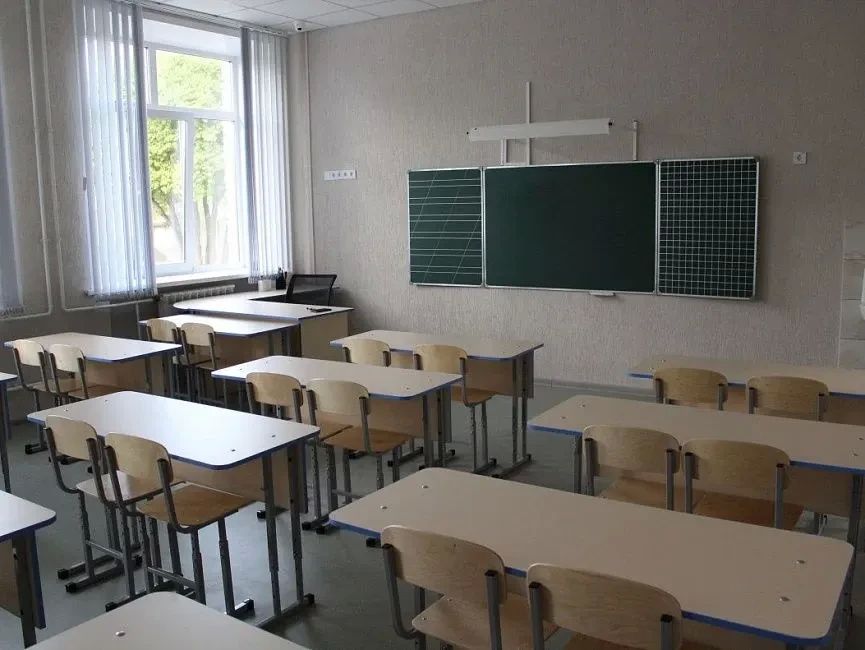 Барнаульские школы №60 и 102 приняли учащихся после проведения капитального ремонта Барнаульские школы №60 и 102 приняли учащихся после проведения капитального ремонта