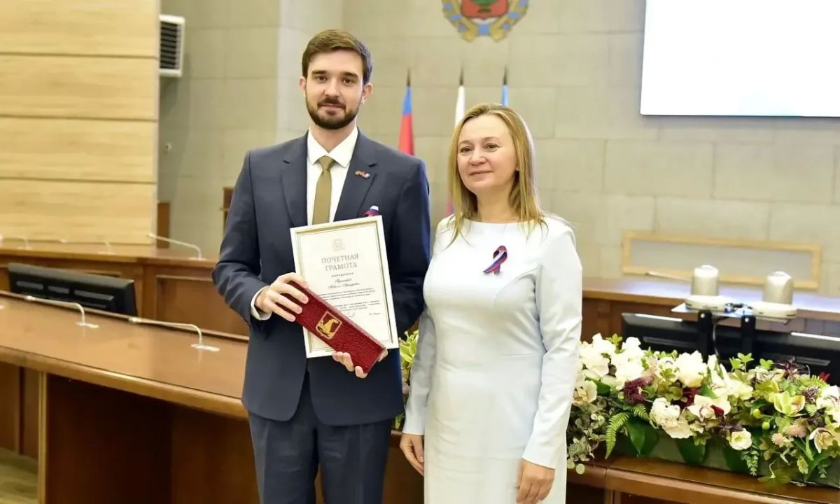 В преддверии Дня города в Барнауле наградили участников СВО и волонтеров В преддверии Дня города в Барнауле наградили участников СВО и волонтеров