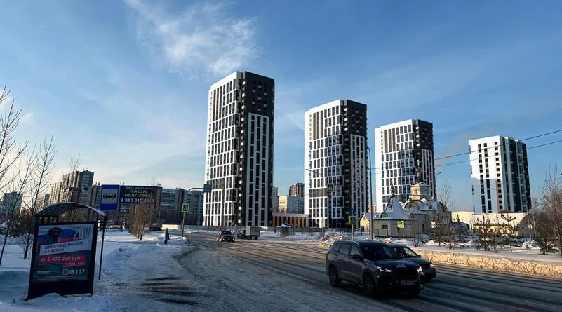 На Павловском тракте в Барнауле начали строить 24-этажные "Подсолнухи" На Павловском тракте в Барнауле начали строить 24-этажные "Подсолнухи"