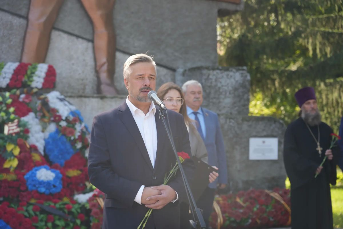 Сегодня на Мемориале воинам-бийчанам состоялось памятное мероприятие, посвященное Дню окончания Второй мировой войны Сегодня на Мемориале воинам-бийчанам состоялось памятное мероприятие, посвященное Дню окончания Второй мировой войны