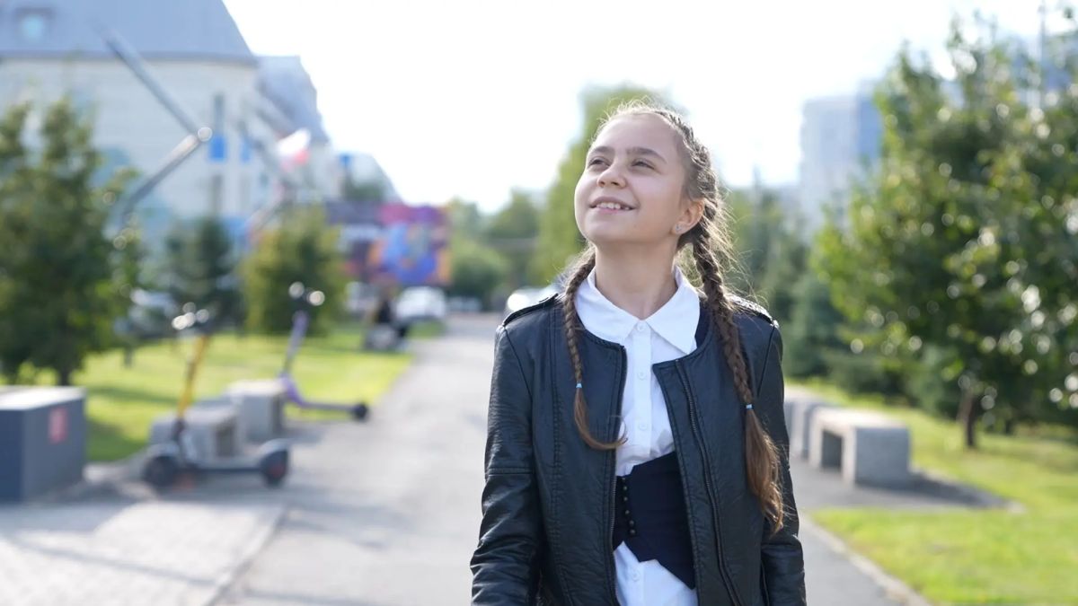 Маргарита Барсукова: 11-летняя школьница из Барнаула, которая успевает всё — от музыки до кино Маргарита Барсукова: 11-летняя школьница из Барнаула, которая успевает всё — от музыки до кино