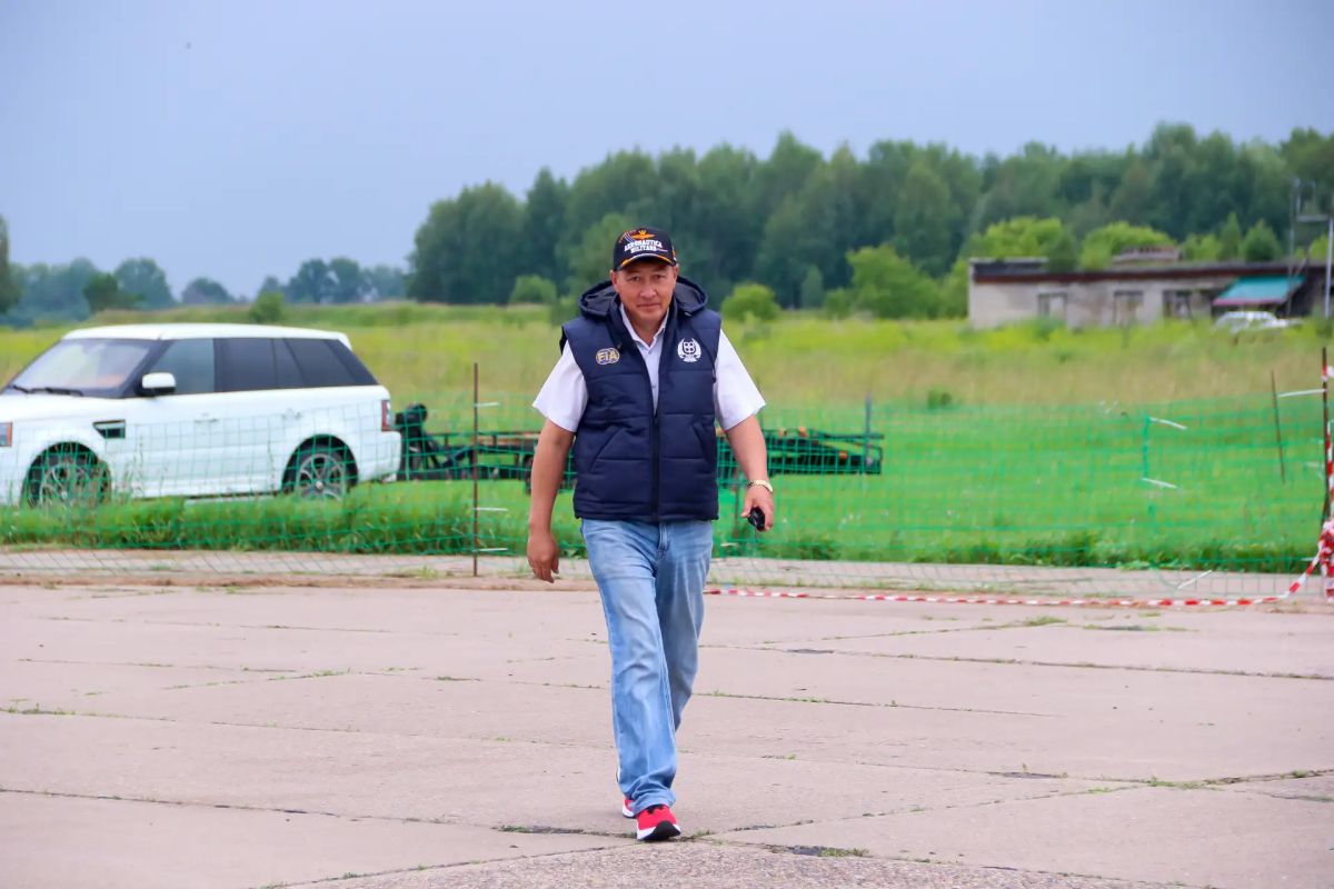 Педаль в пол: как барнаульский стритрейсер стал главным по автоспорту в Сибири Педаль в пол: как барнаульский стритрейсер стал главным по автоспорту в Сибири