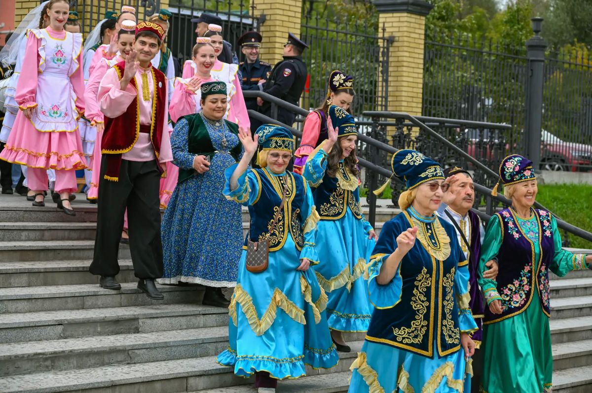 В рамках празднования Дня города в Барнауле проходит Фестиваль национальных культур «Единой семьёй в Барнауле живём!» В рамках празднования Дня города в Барнауле проходит Фестиваль национальных культур «Единой семьёй в Барнауле живём!»