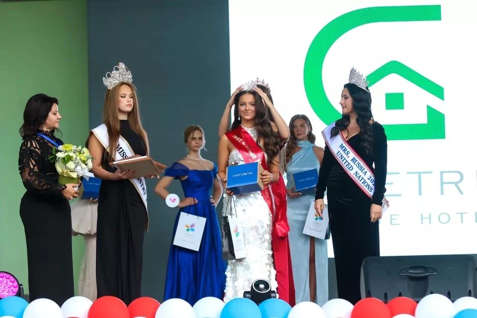 Главный конкурс красоты города завершился — показываем яркие моменты финала Главный конкурс красоты города завершился — показываем яркие моменты финала