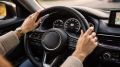 В Алейске пьяная женщина угнала автомобиль у знакомого и едва не сбила пешехода
