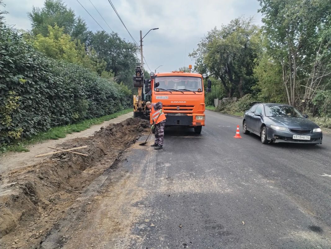 В Новоалтайске ремонтируют еще одну улицу по нацпроекту В Новоалтайске ремонтируют еще одну улицу по нацпроекту