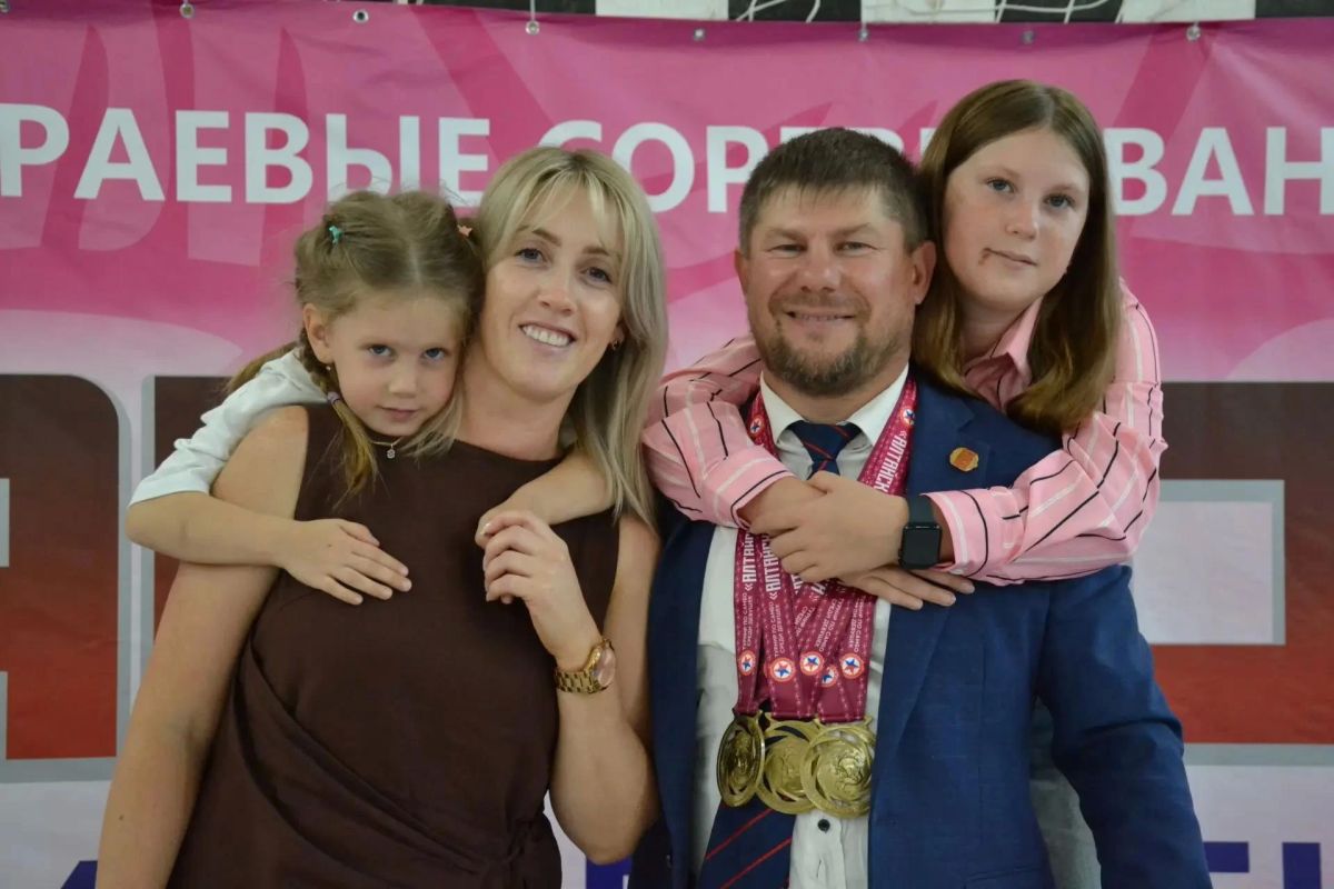 Третьи открытые краевые соревнования по самбо среди девушек «Алтайская принцесса» прошли в селе Первомайском Бийского района Третьи открытые краевые соревнования по самбо среди девушек «Алтайская принцесса» прошли в селе Первомайском Бийского района