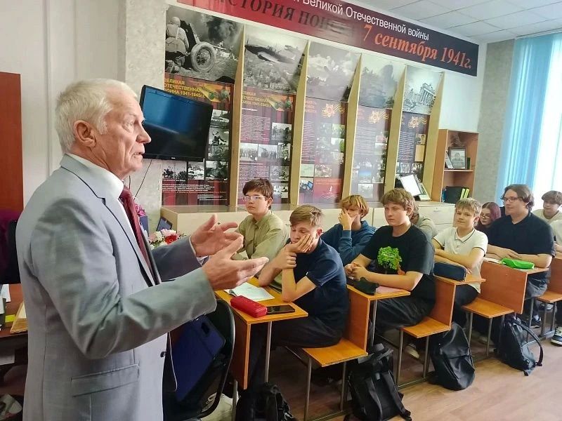 В Барнауле почтили память сибиряков, павших в Карелии в 1941 году В Барнауле почтили память сибиряков, павших в Карелии в 1941 году