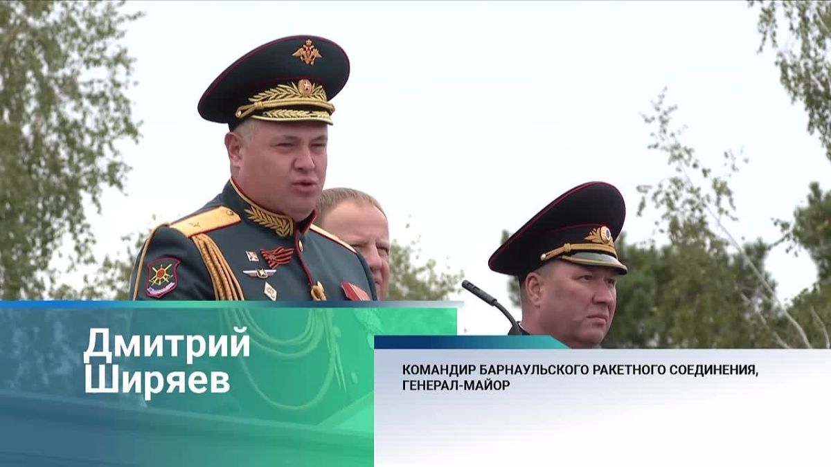 ЗАТО Сибирский прошло торжественное построение Барнаульского ракетного соединения