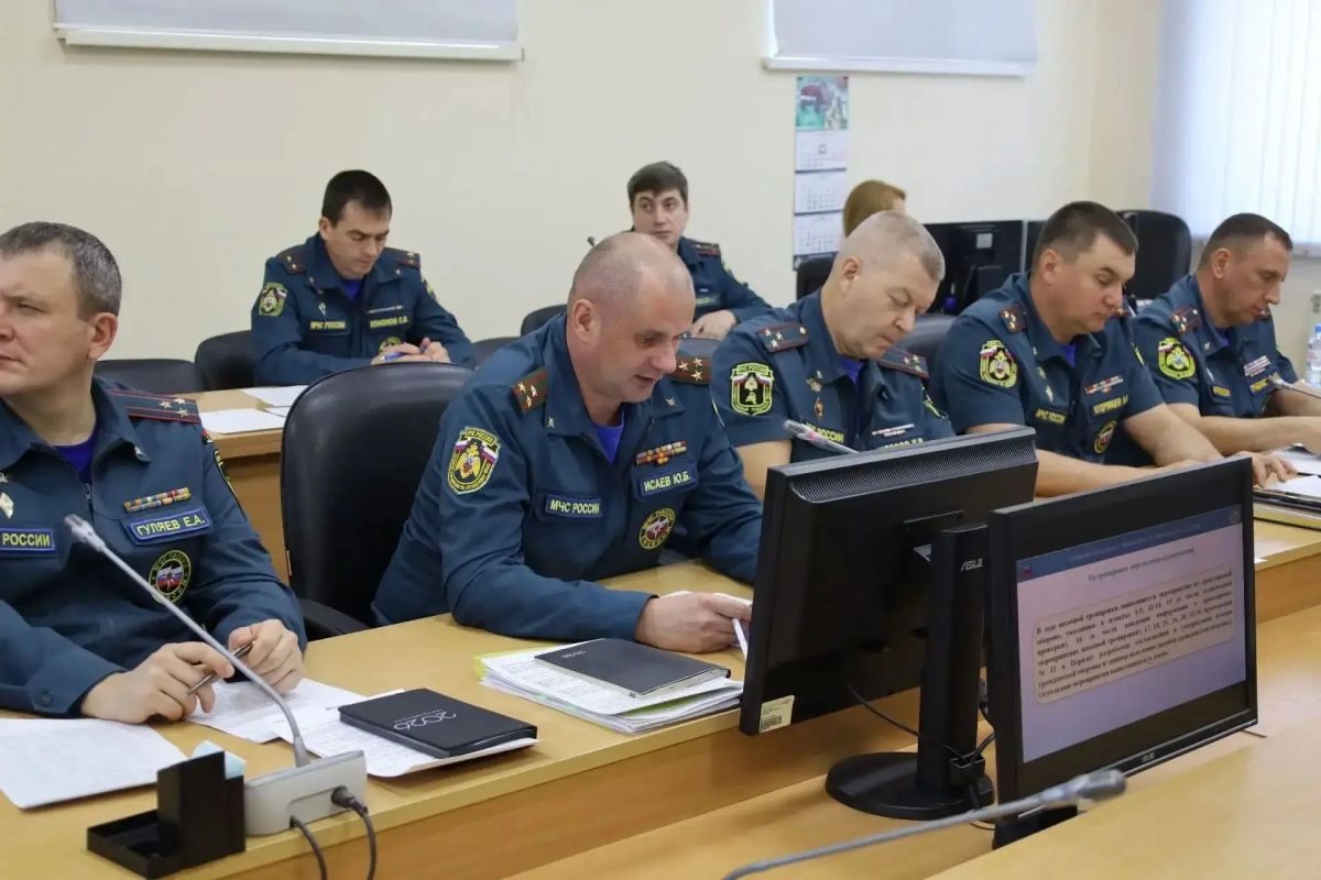 Зампред Правительства Алтайского края Игорь Степаненко принял участие в совещании по итогам работы регионального управления МЧС России в августе