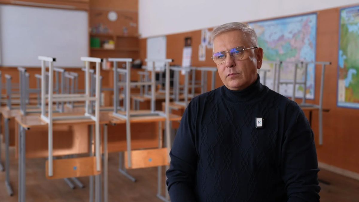 Учитель Андрей Минаков учит школьников дружить без гаджетов Учитель Андрей Минаков учит школьников дружить без гаджетов