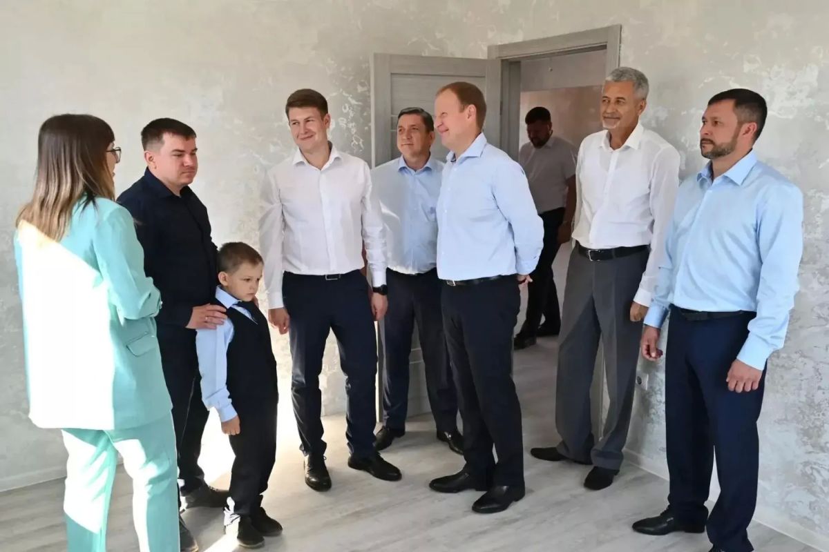 Виктор Томенко проверил, как в Тальменском районе работают проекты развития сел Виктор Томенко проверил, как в Тальменском районе работают проекты развития сел