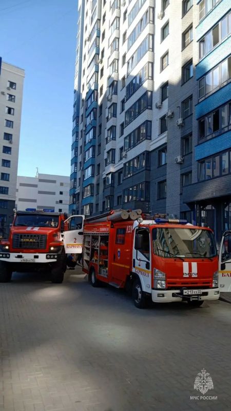 В Барнауле потушили пожар в многоэтажке по улице 280-летия Барнаула В Барнауле потушили пожар в многоэтажке по улице 280-летия Барнаула