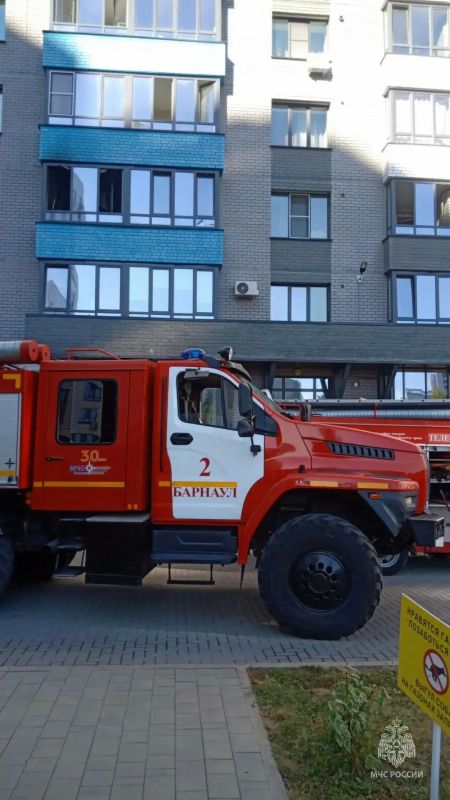 В Барнауле потушили пожар в многоэтажке по улице 280-летия Барнаула