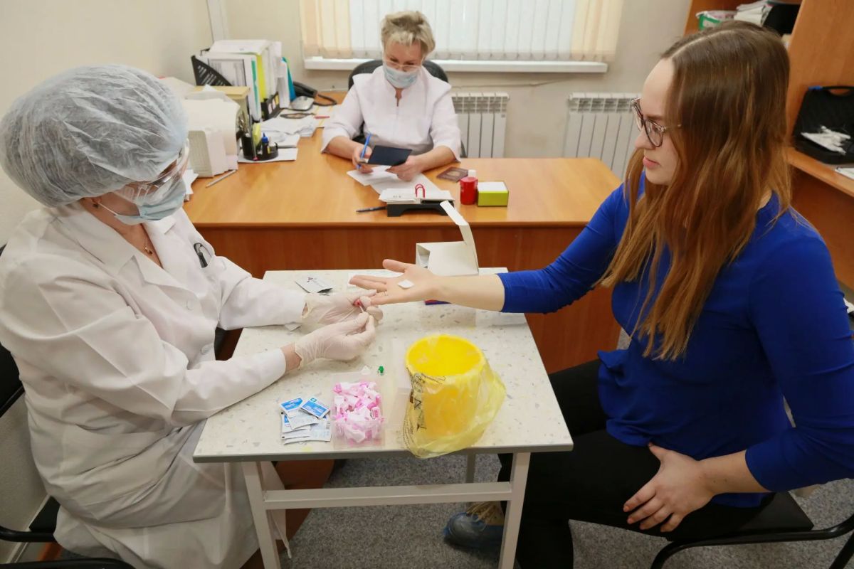 Жители Алтайского края на предстоящей неделе, 14-18 сентября, могут пройти анонимное экспресс-тестирование на ВИЧ