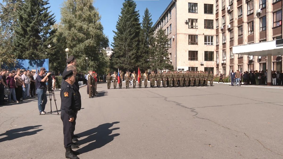 День танкиста отметили в алтайском политехе День танкиста отметили в алтайском политехе