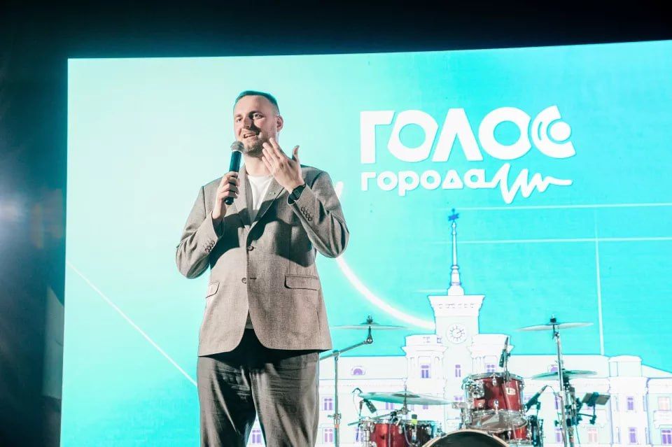 В Барнауле прошел большой фестиваль уличной культуры "Голос города" В Барнауле прошел большой фестиваль уличной культуры "Голос города"