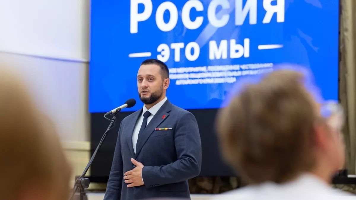 Лидер "Движения Первых" в Алтайском крае Андрей Пиминов призвал молодежь принять участие в едином дне голосования 2026 года