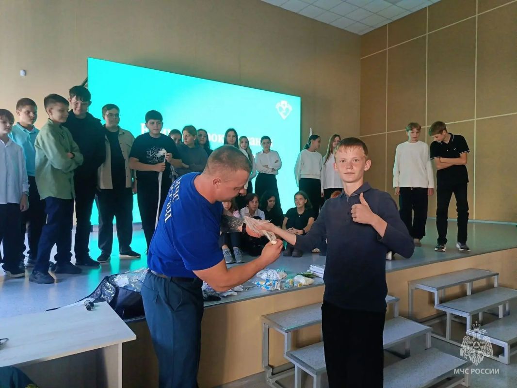 В рамках Всероссийской акции «Месячник безопасности детей» В рамках Всероссийской акции «Месячник безопасности детей»