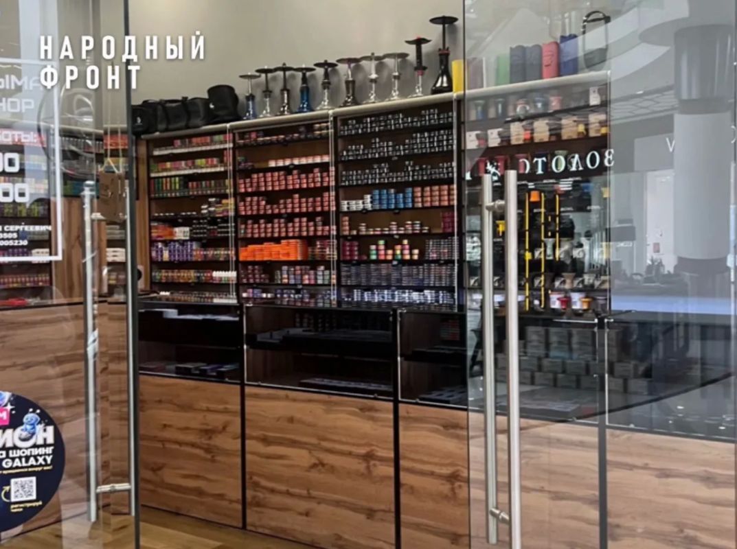 Запахло жареным: представители Народного фронта проверили более 30 точек по продаже вейпов - "конструкторы" почти везде Запахло жареным: представители Народного фронта проверили более 30 точек по продаже вейпов - "конструкторы" почти везде