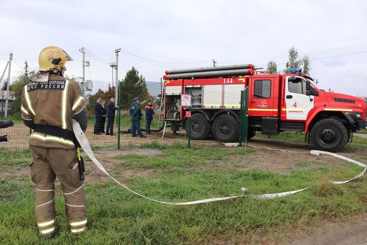 В поселке Казённая Заимка ввели в эксплуатацию новый пожарный резервуар В поселке Казённая Заимка ввели в эксплуатацию новый пожарный резервуар