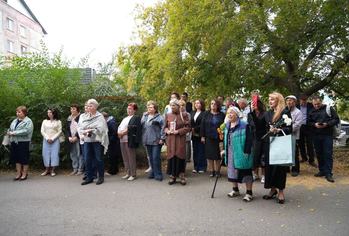 В Бийске увековечили память ветерана и поэта Ивана Гавриловича Меликова В Бийске увековечили память ветерана и поэта Ивана Гавриловича Меликова