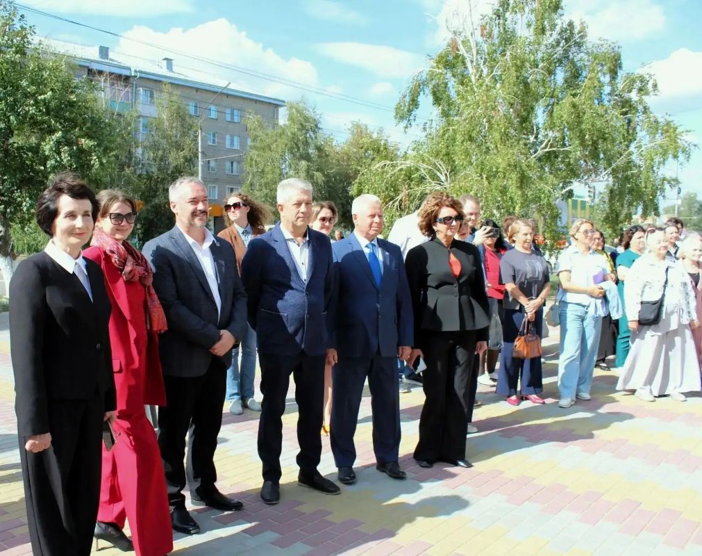 Центральная детско-юношеская библиотека открылась после капитального ремонта Центральная детско-юношеская библиотека открылась после капитального ремонта