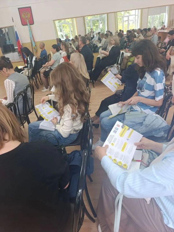 Безопасность семьи — приоритет: профилактическая встреча прошла в барнаульской школе Безопасность семьи — приоритет: профилактическая встреча прошла в барнаульской школе