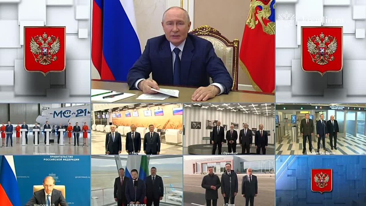 Развитая авиасеть является важным условием связанности регионов России, заявил Владимир Путин