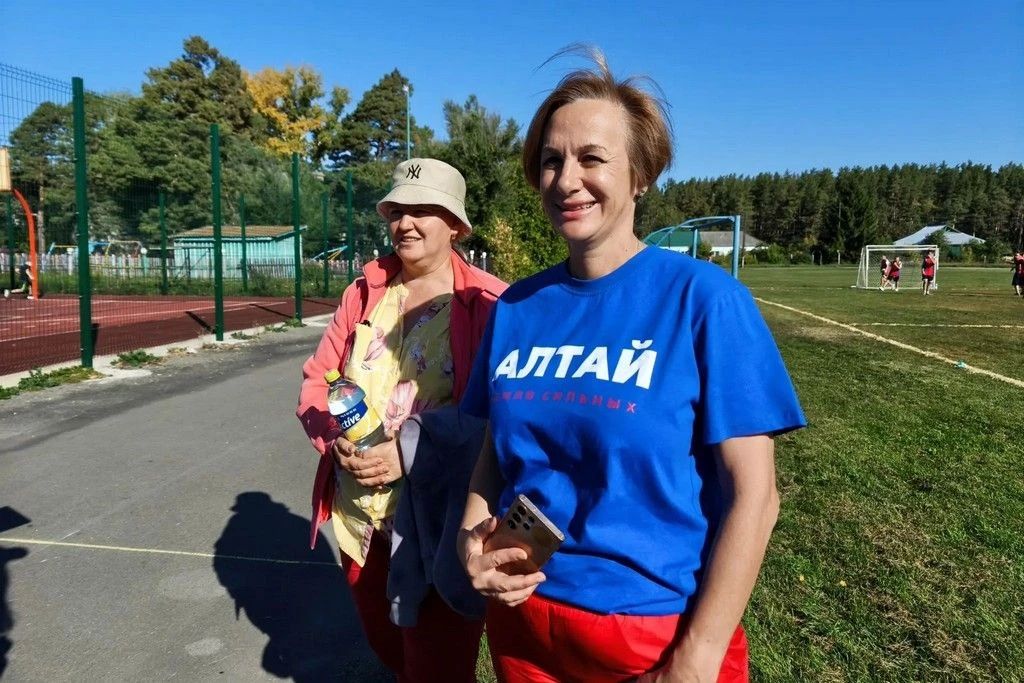Татьяна Ильюченко поприветствовала участников фестиваля ГТО в Бийском районе Татьяна Ильюченко поприветствовала участников фестиваля ГТО в Бийском районе