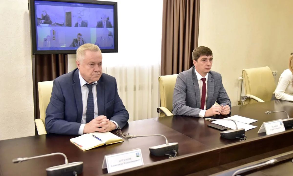 В Барнауле началось голосование по выборам депутатов Госдумы и АКЗС В Барнауле началось голосование по выборам депутатов Госдумы и АКЗС