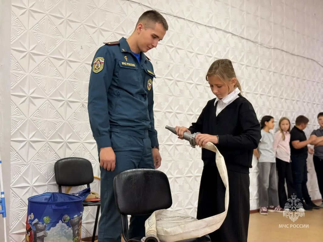В Рубцовске провели городской «Слет дружин юных пожарных» В Рубцовске провели городской «Слет дружин юных пожарных»