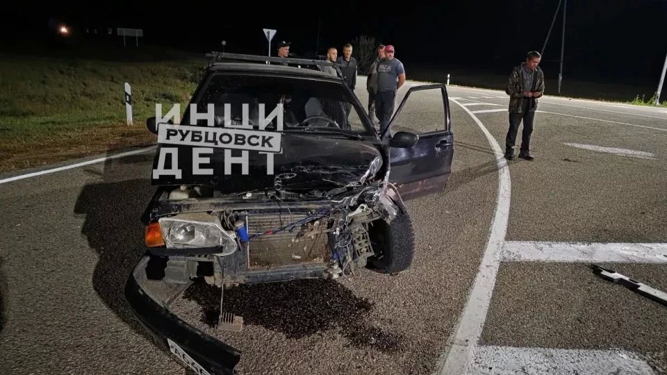 Пожилая женщина и семилетний ребенок пострадали в жесткой аварии под Рубцовском Пожилая женщина и семилетний ребенок пострадали в жесткой аварии под Рубцовском