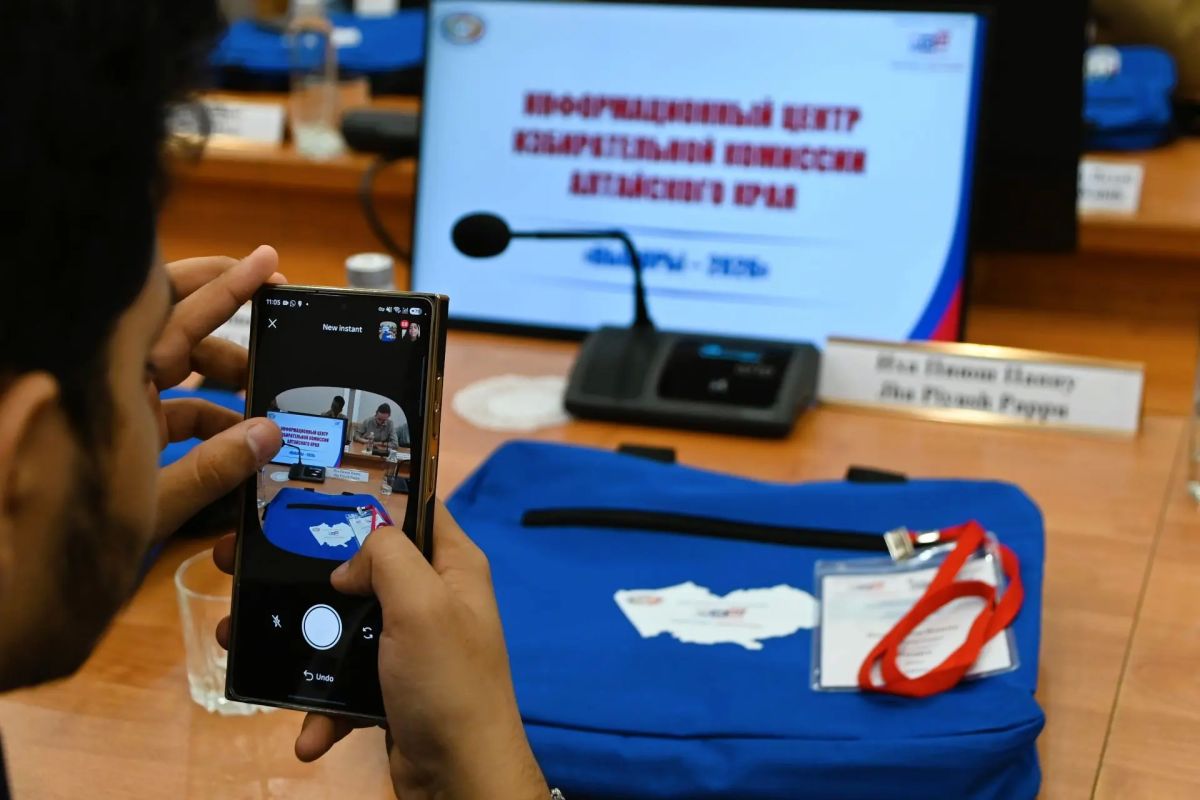 Международные электоральные эксперты работают в Алтайском крае Международные электоральные эксперты работают в Алтайском крае